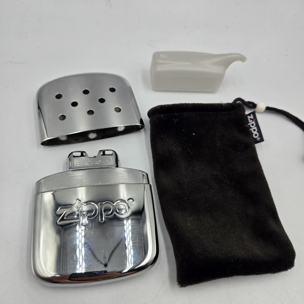 Zippo Refillable Hand Warmer Chrome Silver 12-Hour Unused With Felt Case 4"